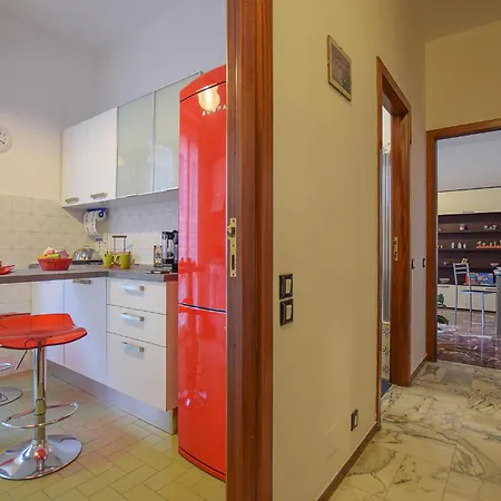 Elena Rosetta Rizzo Apartament *